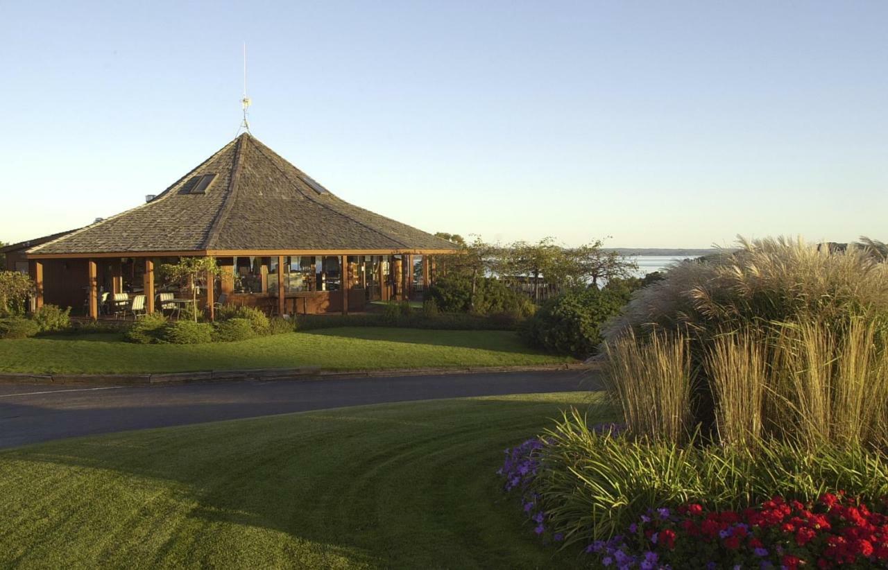 Agaming Golf Resort Kewadin Eksteriør bilde